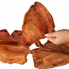 Dogario Bonni Pig's Ear L - large pork ear chew